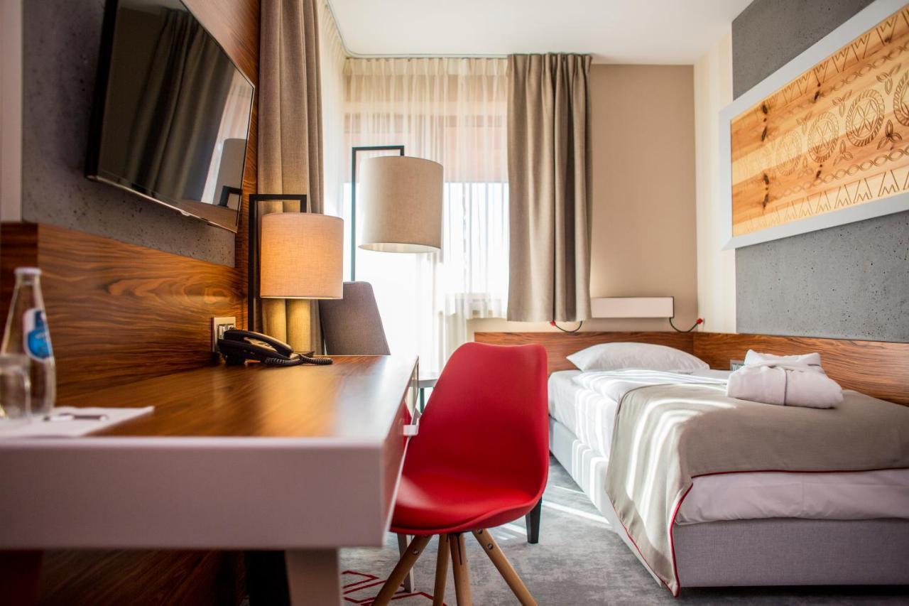 Hotel Kopieniec Fizjo- Med & Spa Murzasichle Bagian luar foto