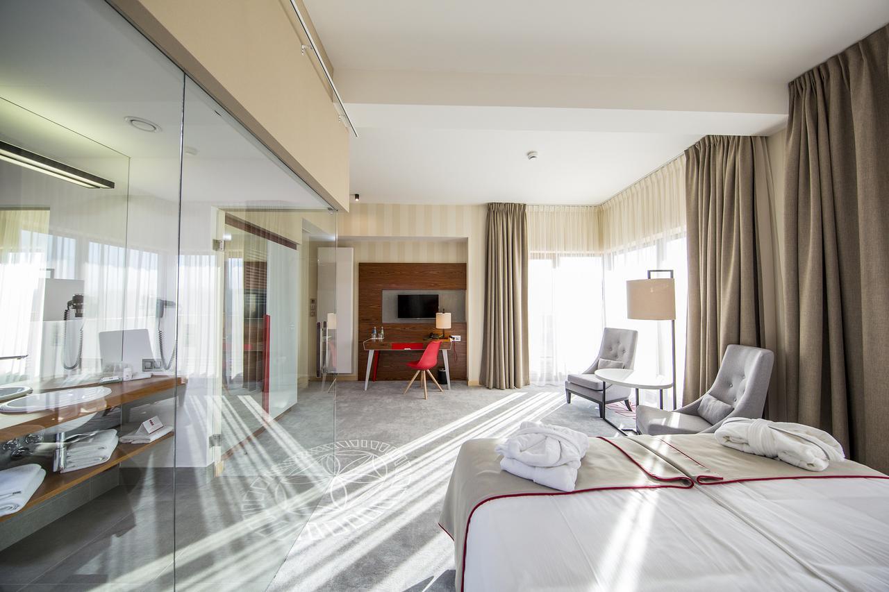 Hotel Kopieniec Fizjo- Med & Spa Murzasichle Bagian luar foto
