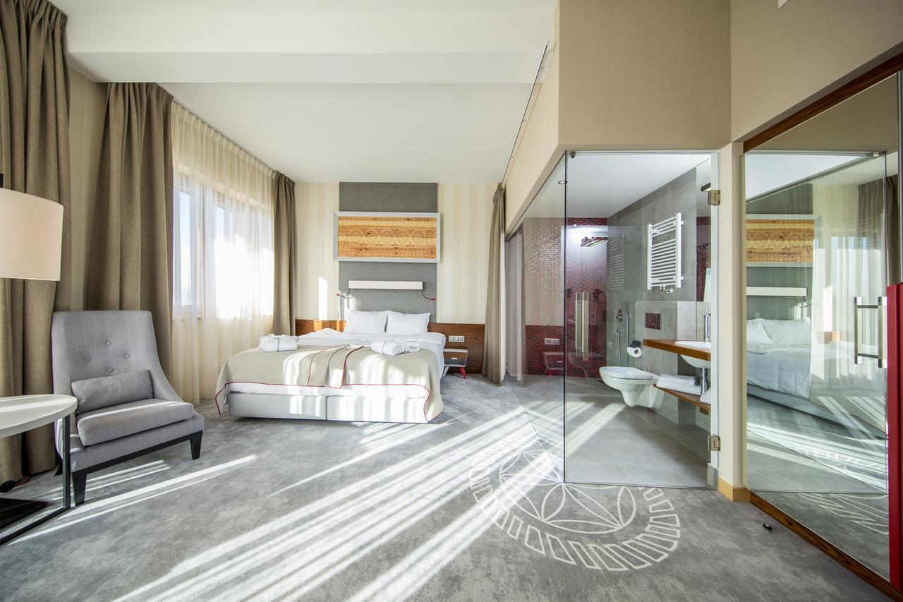 Hotel Kopieniec Fizjo- Med & Spa Murzasichle Bagian luar foto