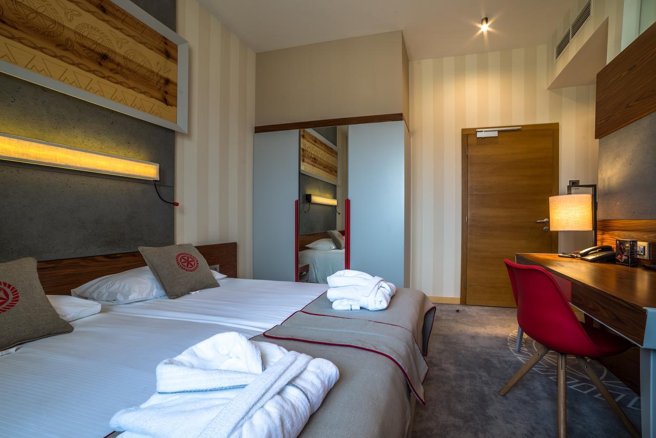 Hotel Kopieniec Fizjo- Med & Spa Murzasichle Bagian luar foto